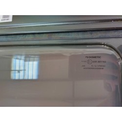 Complete set: raam 550x550x32 met kozijnen, hor en verduistering